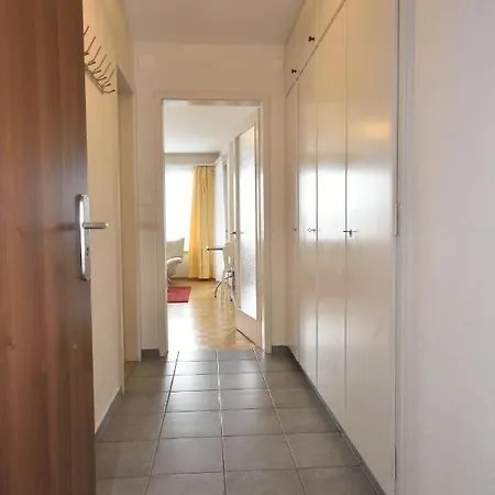 Spacious With Balcony - Vineyard 71 *