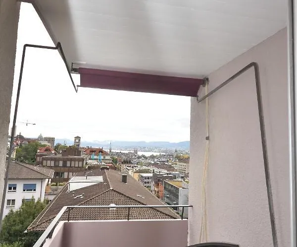 Spacious With Balcony - Vineyard 71 Zúrich